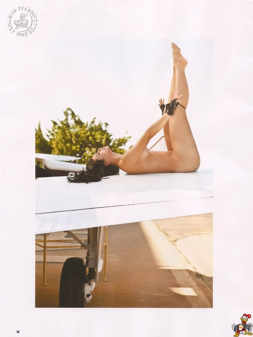Revista Playboy  2011 08 Especial Avioes do Forro 001 15