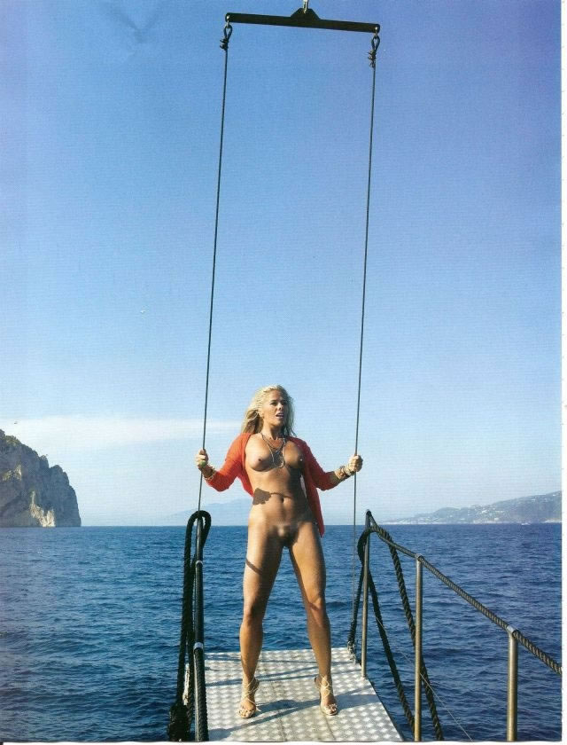 Revista Playboy  2011 08 Adriane Galisteu BJ SHARE 24