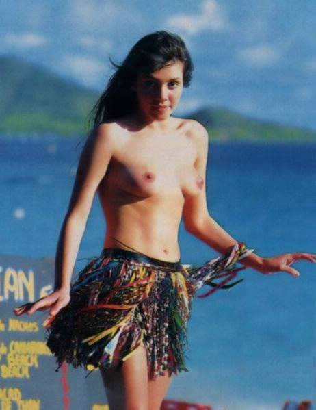Revista Playboy  1994 12 Simony15