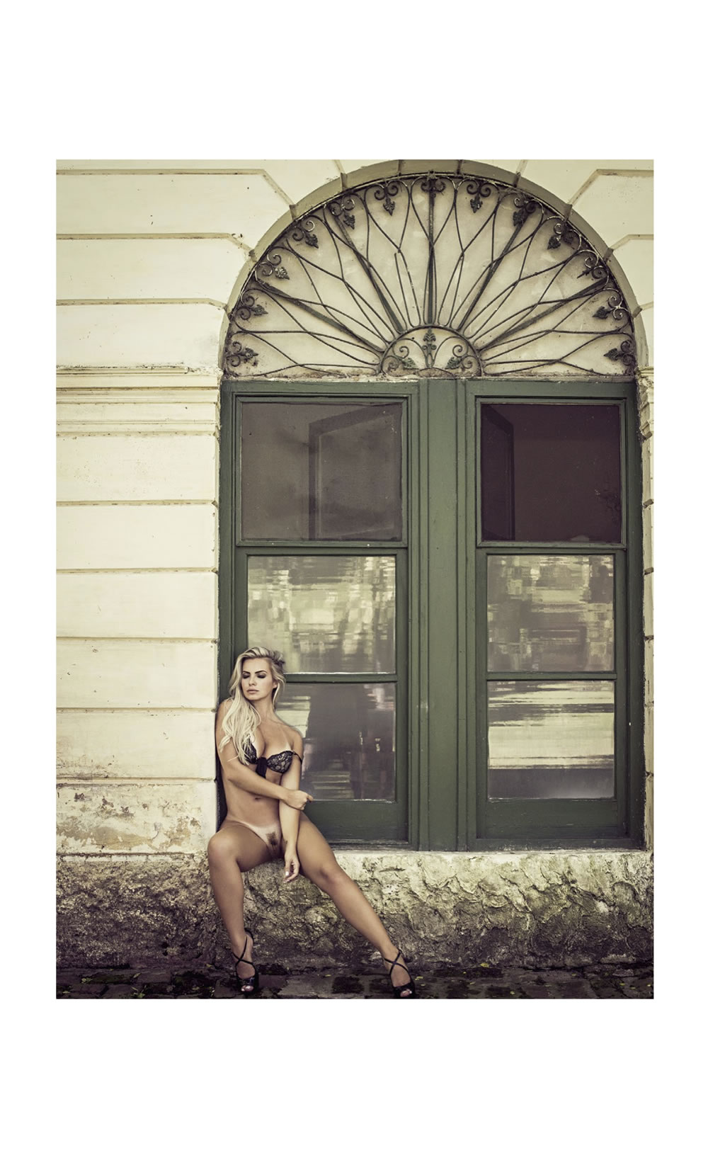 Revista Playboy  2015 04 Veridiana Freitas1 8