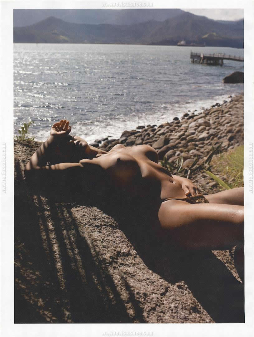 Revista Playboy  2012 09 Especial Karine CamargoPBBRSE 14