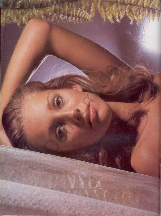 Revista Playboy  1975 08 Livia Mund10