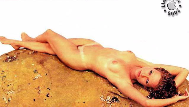 Revista Playboy  1996 07 Kelly Christie011